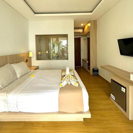 The Hita Apartement Семиняк Екстериор снимка